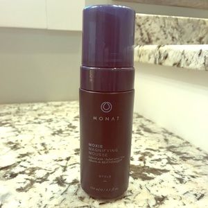 Monat Moxie Magnifying Mousse